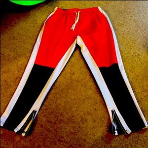 Mens athletic pants w/ side pockets and inner leg zippers; sz XL